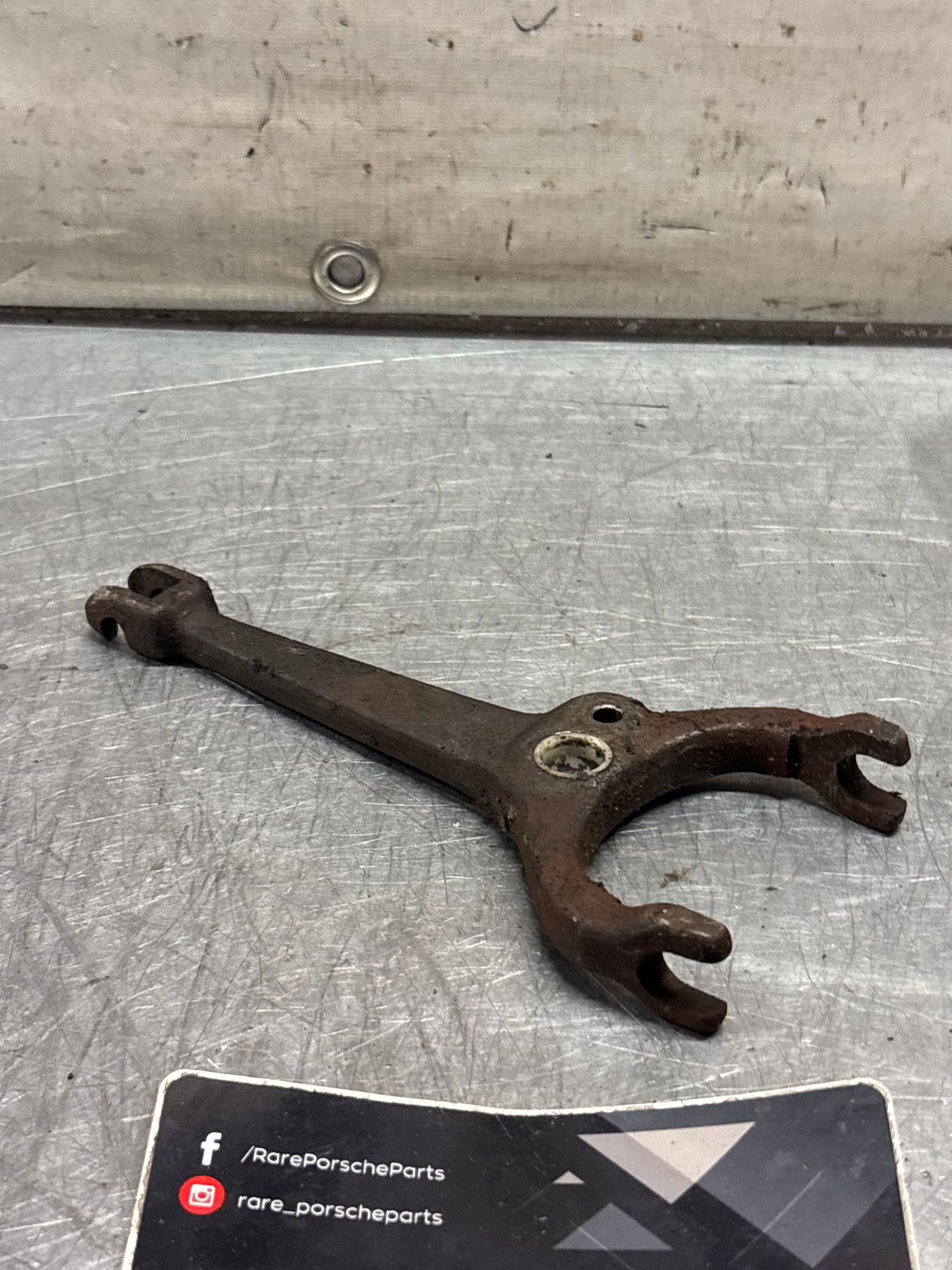 Porsche 911 / 912 / 914 clutch release fork, used 90111671200