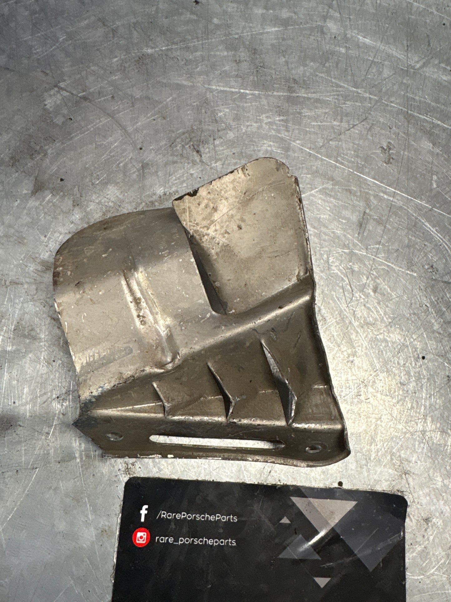 Porsche 944 heat protection plate LHD, used 95134110802