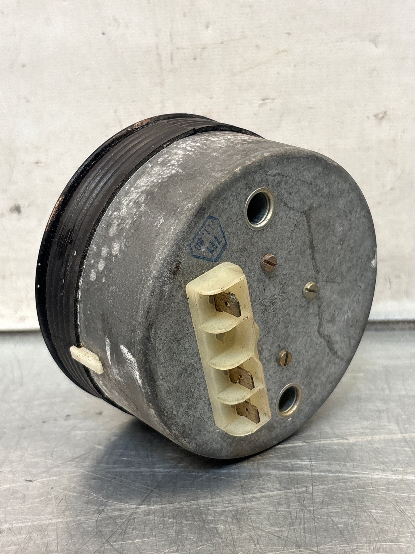 Porsche 924 Rev counter 477919205E/ 477 919 205 E