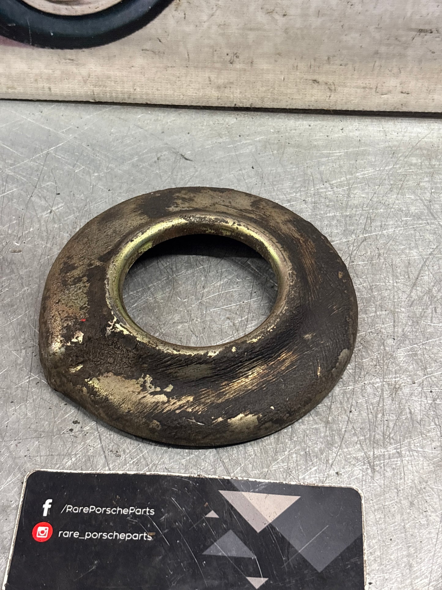 Porsche 928 Suspension ring plate, used 92833352102