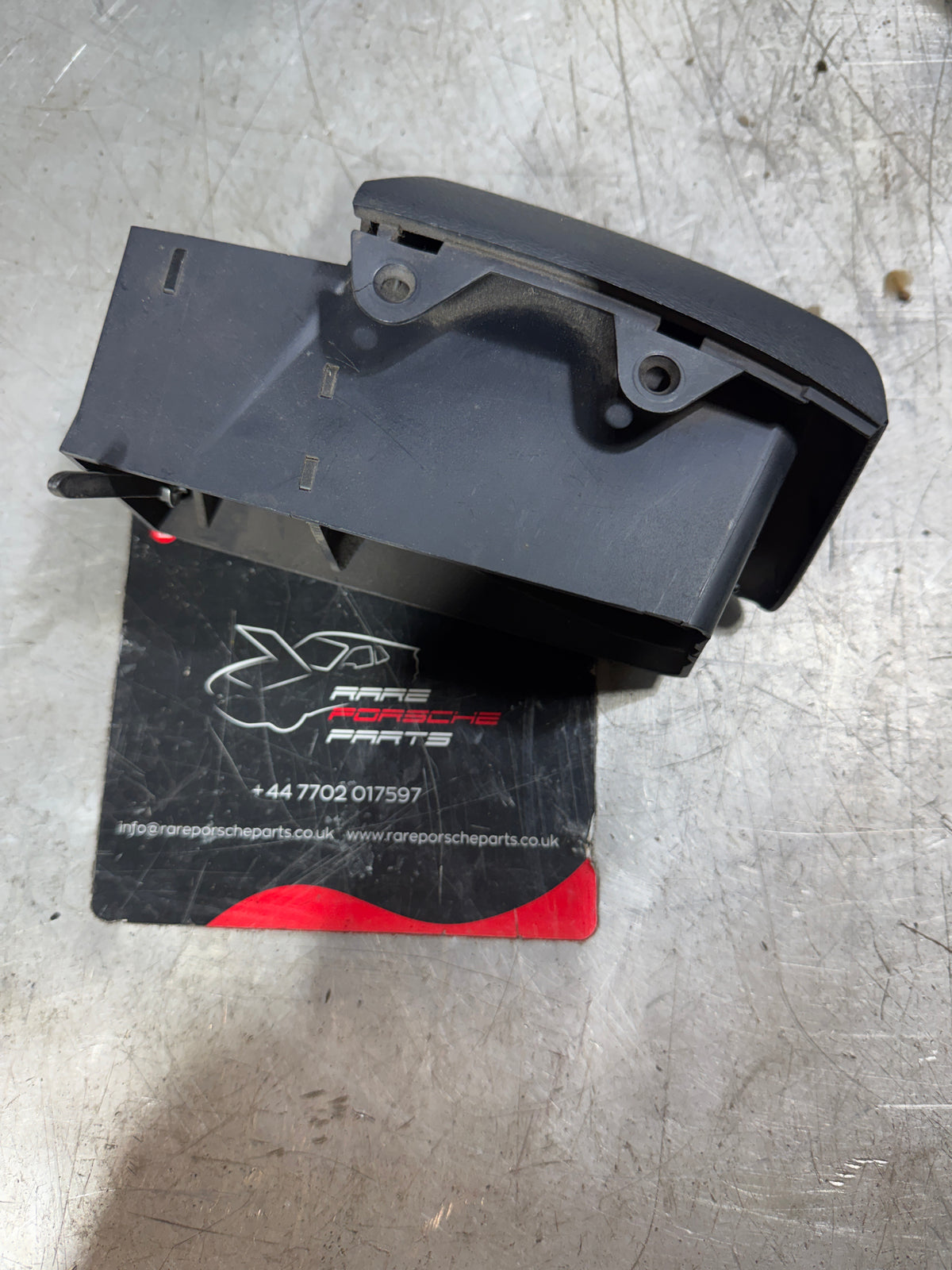 Porsche 944 Marine Blue Left Interior dash air vent. 94457225200. 944 527 251200 used