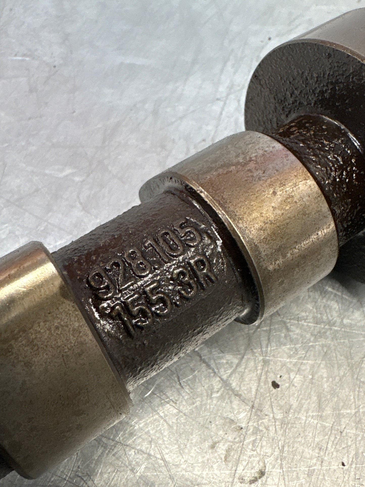 Porsche 928 cam shaft, used 9281051553R