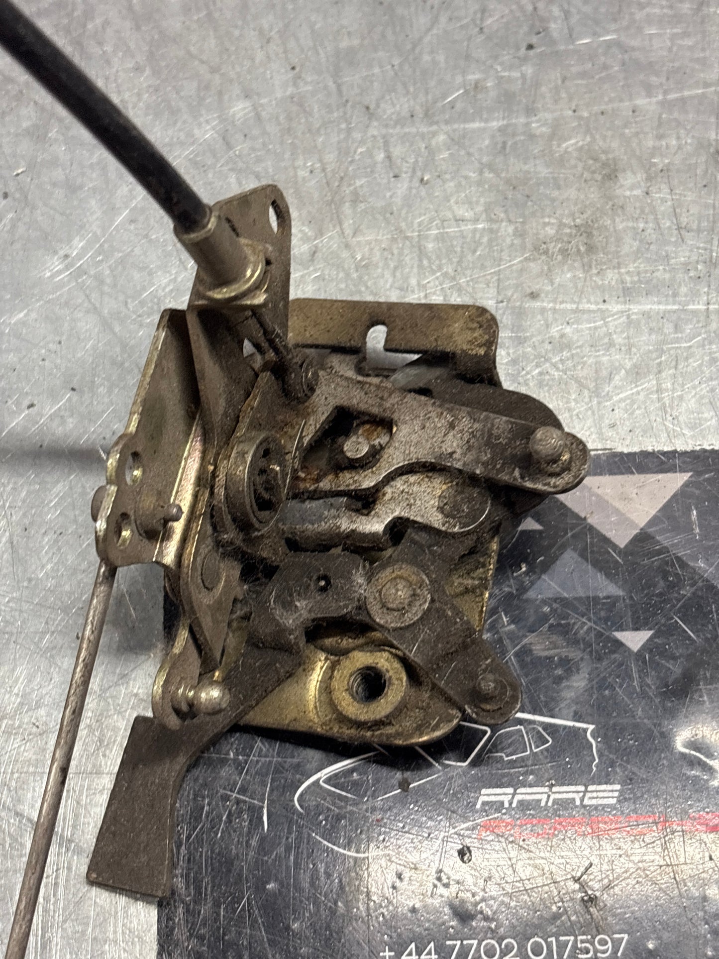 Porsche 928 Right door lock mechanism 92853705420 used