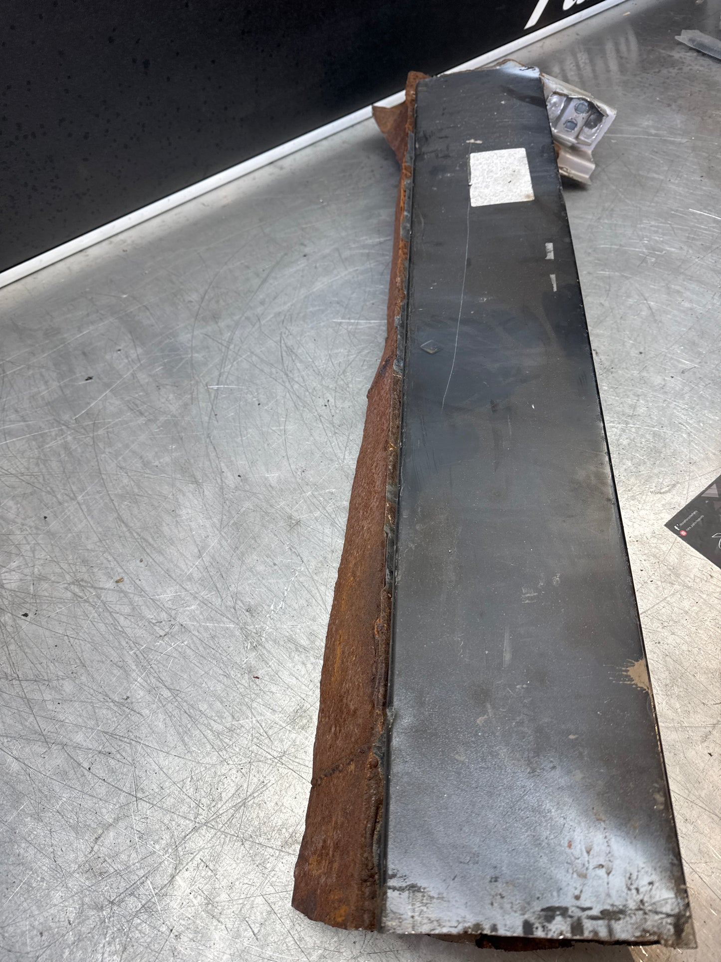 Porsche 944 left sill cut 94450361100 spares or repair