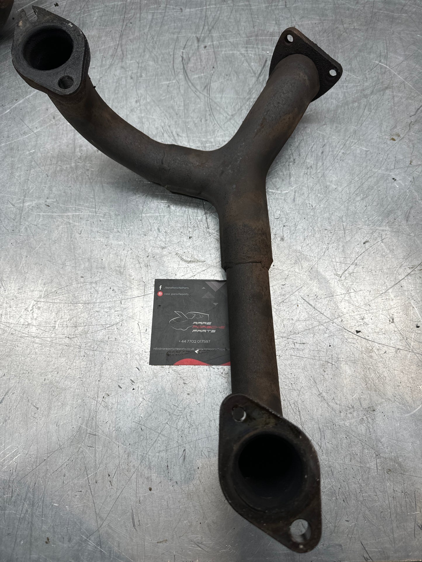 Porsche 944 exhaust manifold cylinder 1 and 4 94411112705 used