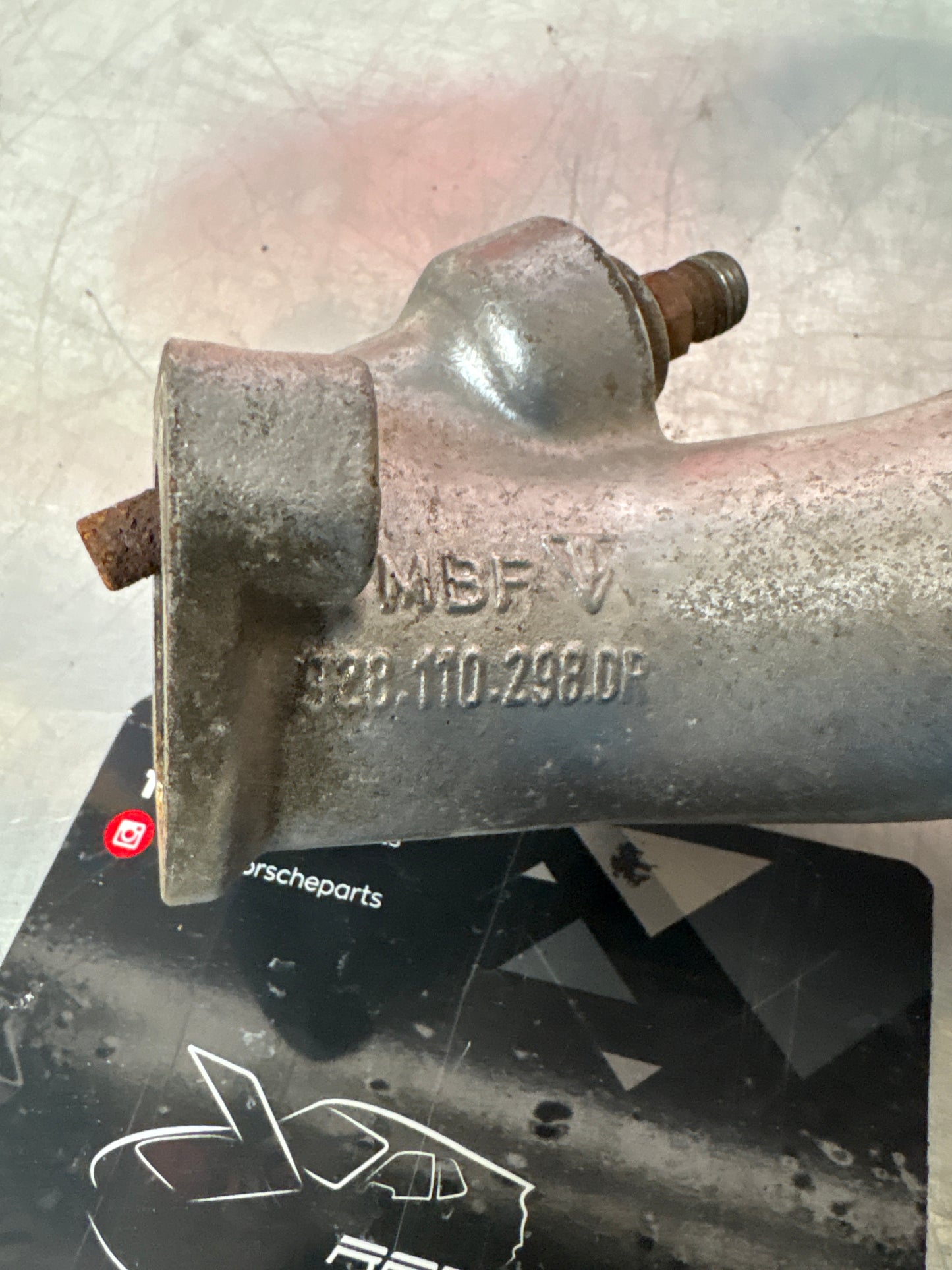 Porsche 928 air intake pipe, used 9281102980R