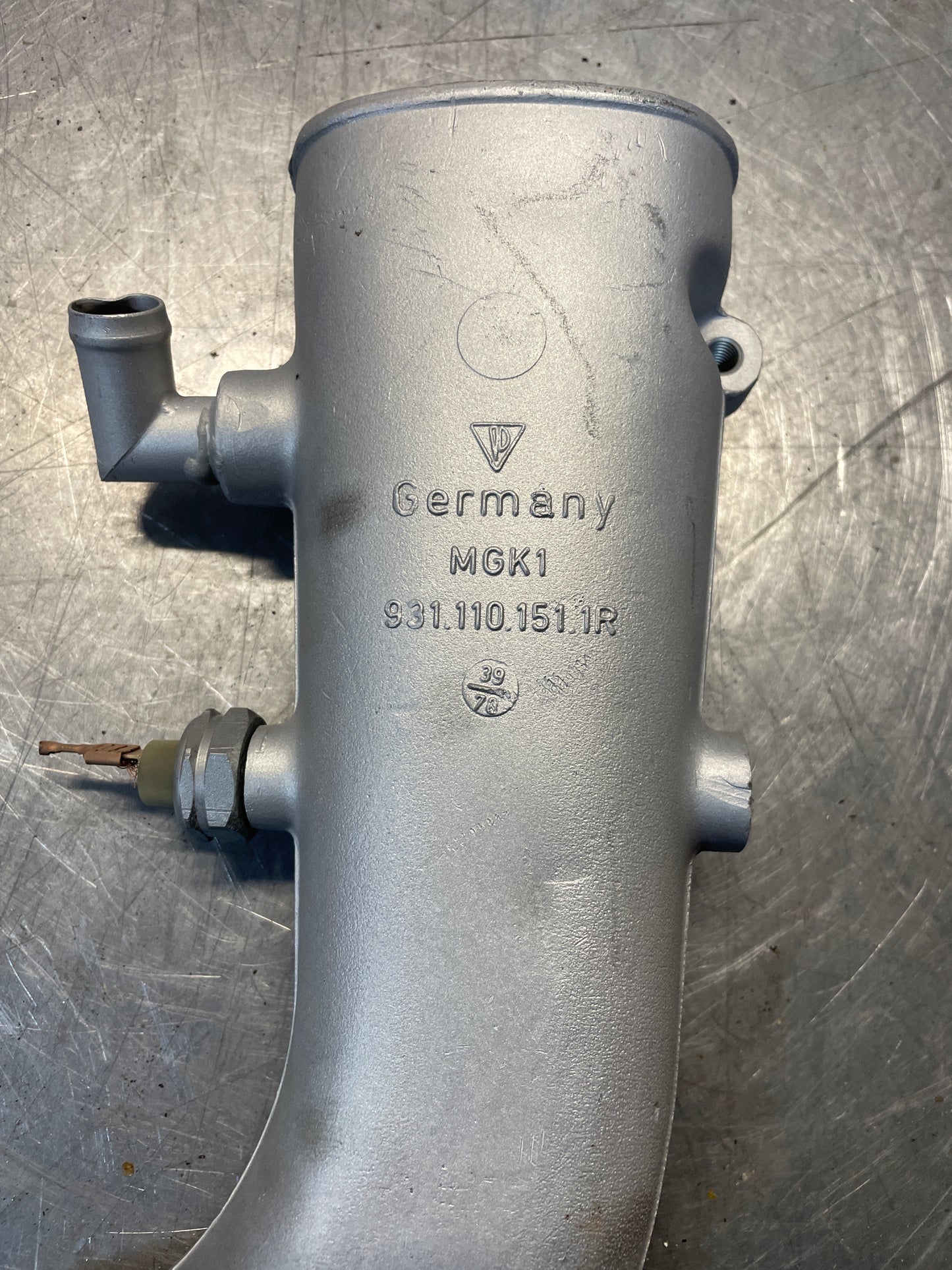Porsche 924 Turbo S1 pressure pipe inlet manifold 9311101511R