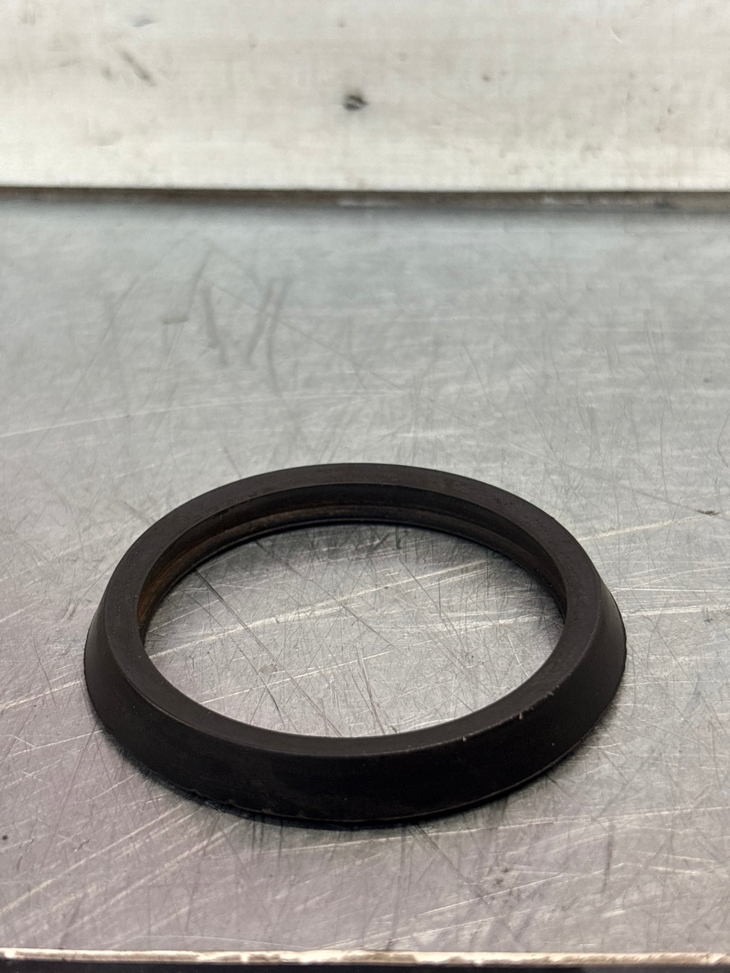 Porsche 924 / 944 shock absorber stop ring, used 477412411