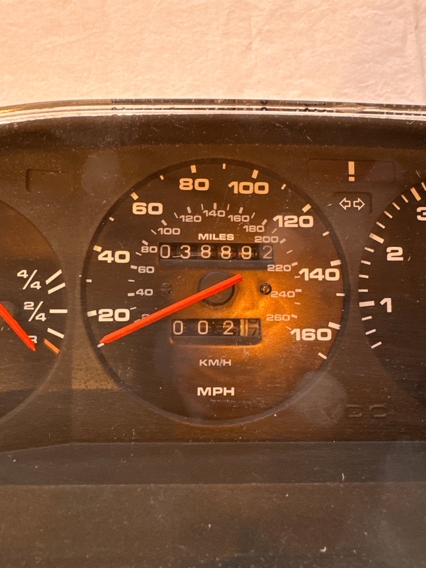 Porsche 944 dash clock binnacle pod speedometer, 94564131102 used 038892 miles plastic screen has some small scratches