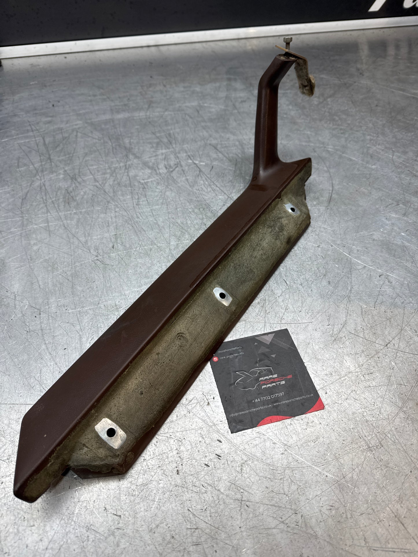 Porsche 944 right door pull handle armrest, brown 477867172 used