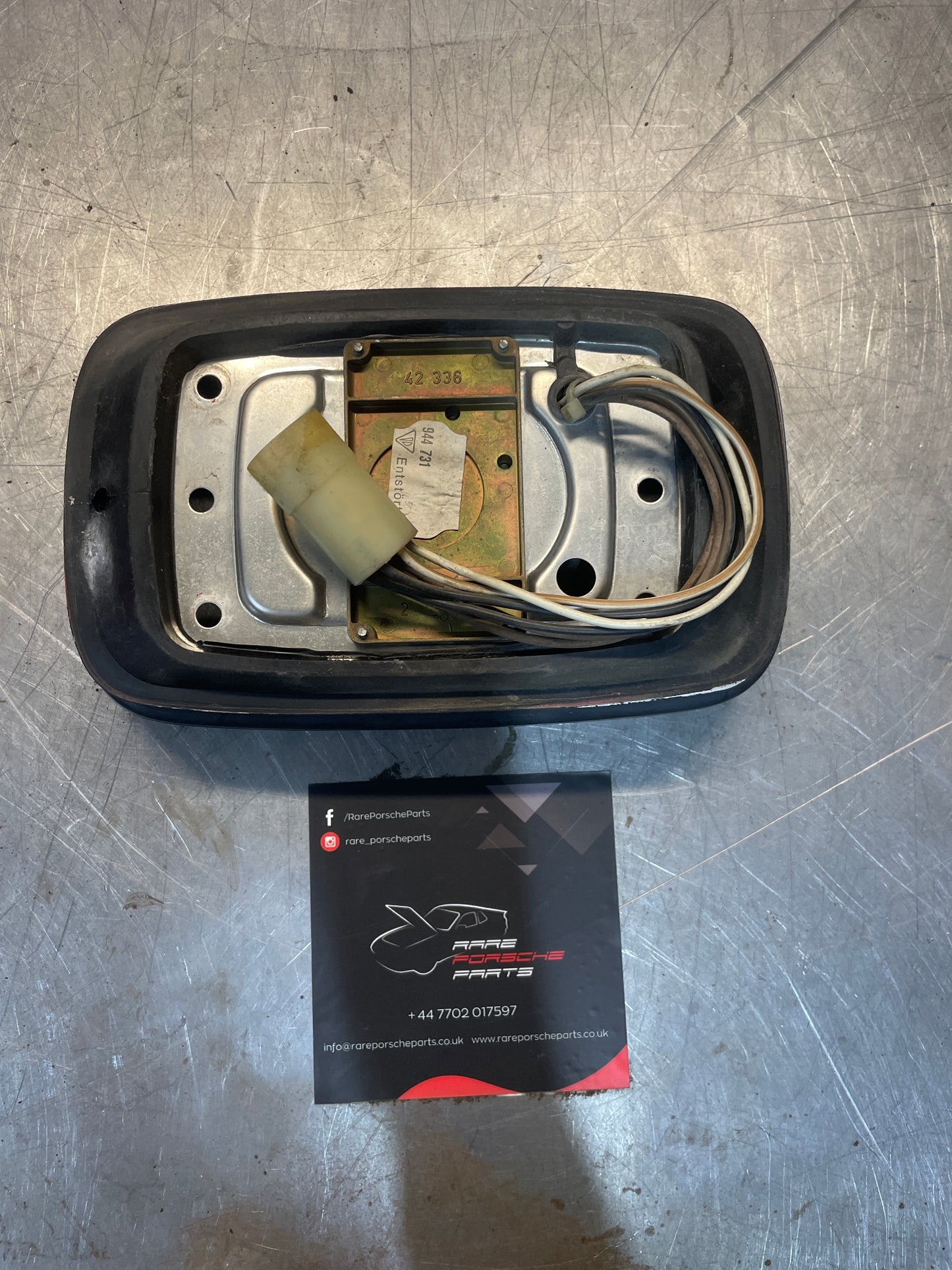 Porsche 944 85.5 onwards / S2 / turbo door mirror motor right 94473104100 used