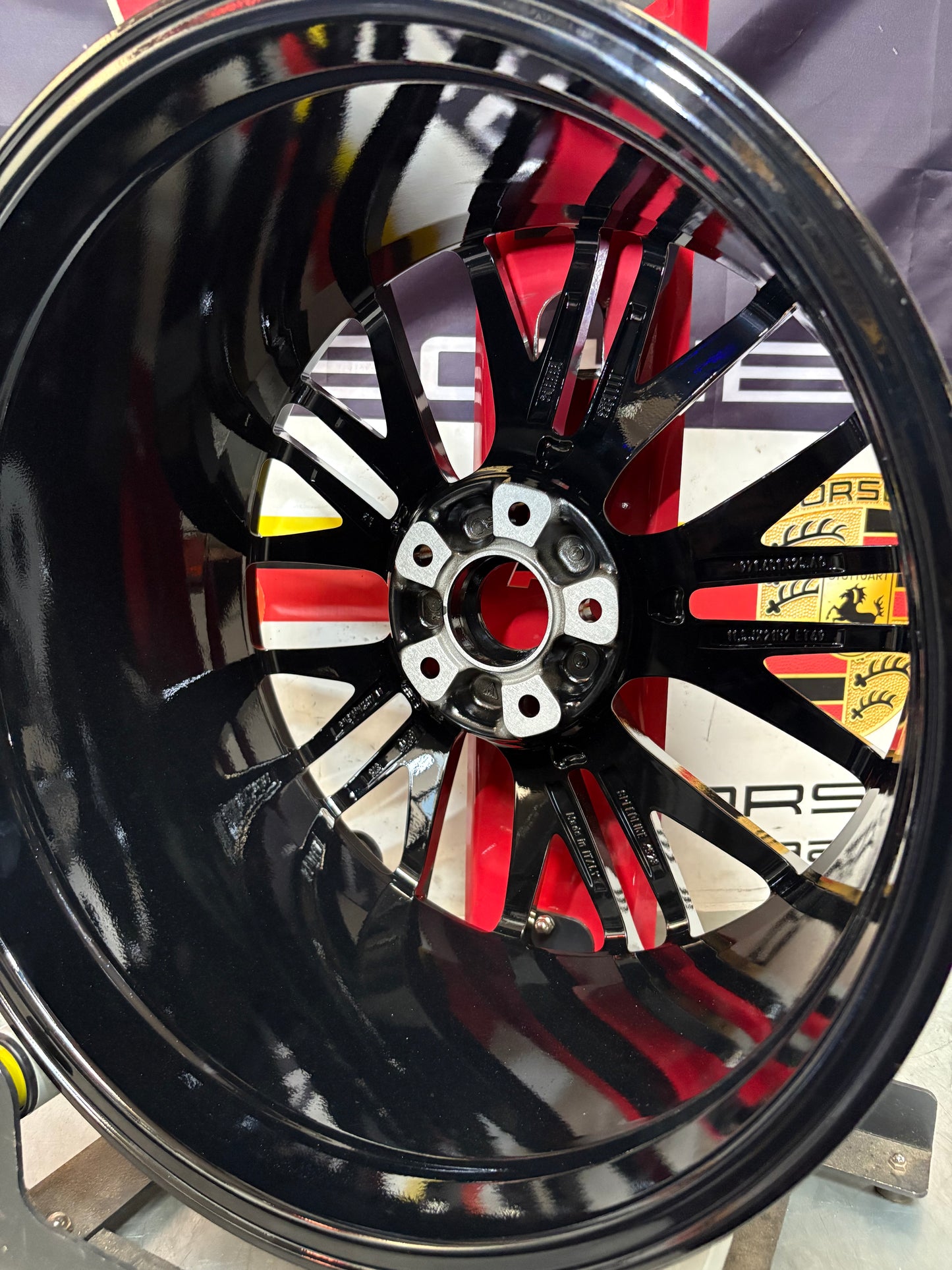 Porsche Panamera 11.5Jx21” ET69 alloy wheel 971601025AQ very nice condition, used