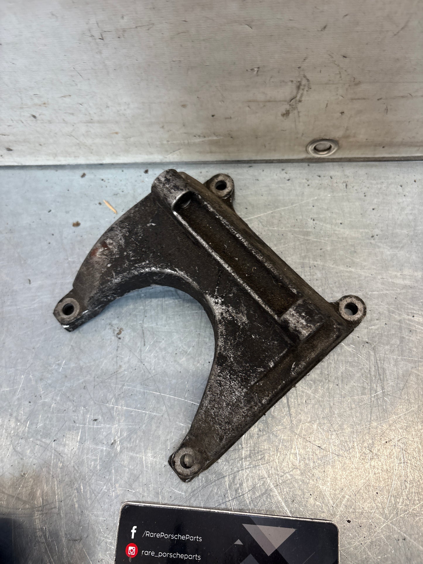 Porsche 928 A/C mount bracket, used 9281261350R