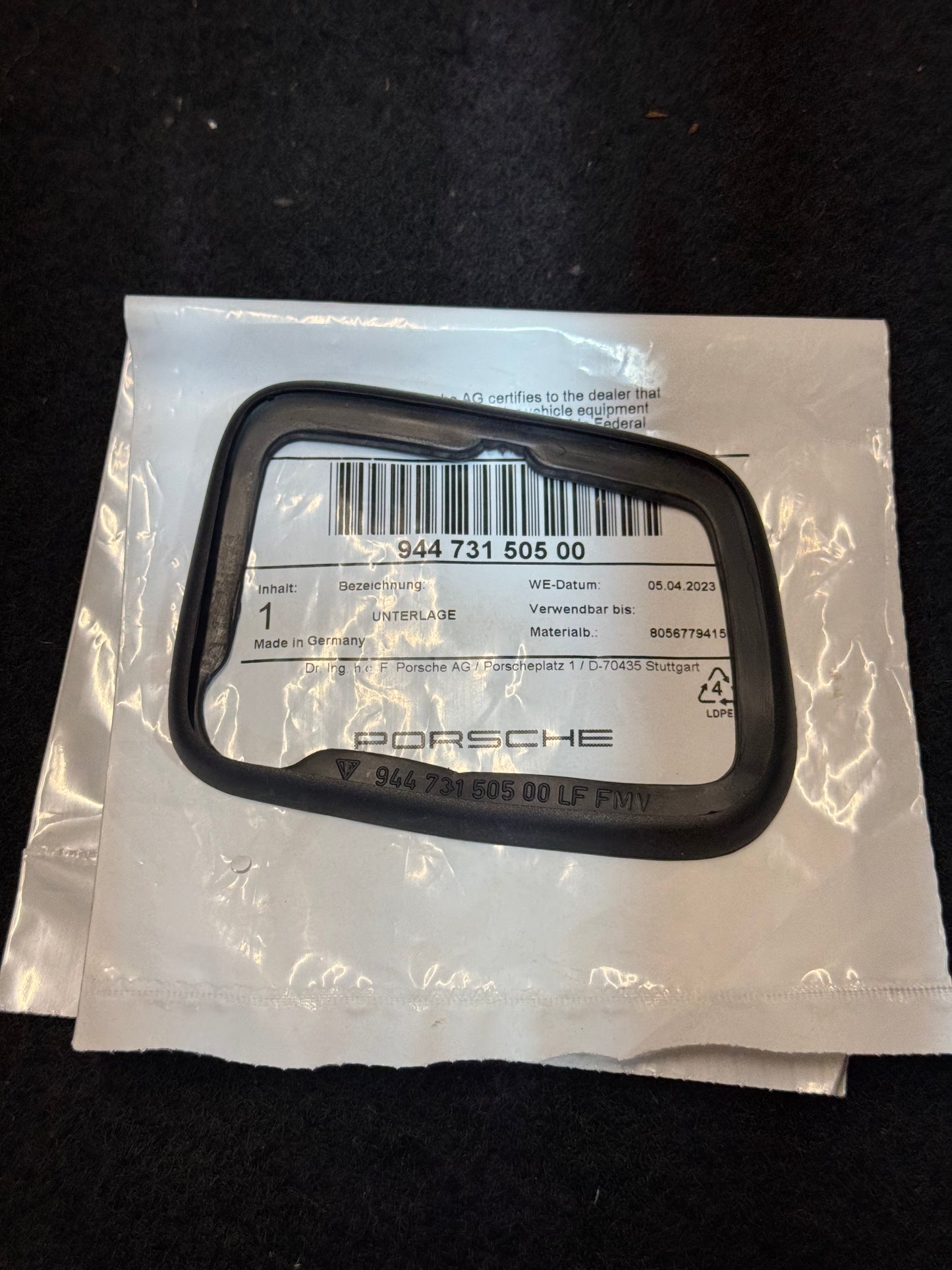 Porsche 924 944 928 mirror rubber gasket, LHD ONLY Right Side 94473150500, new ()