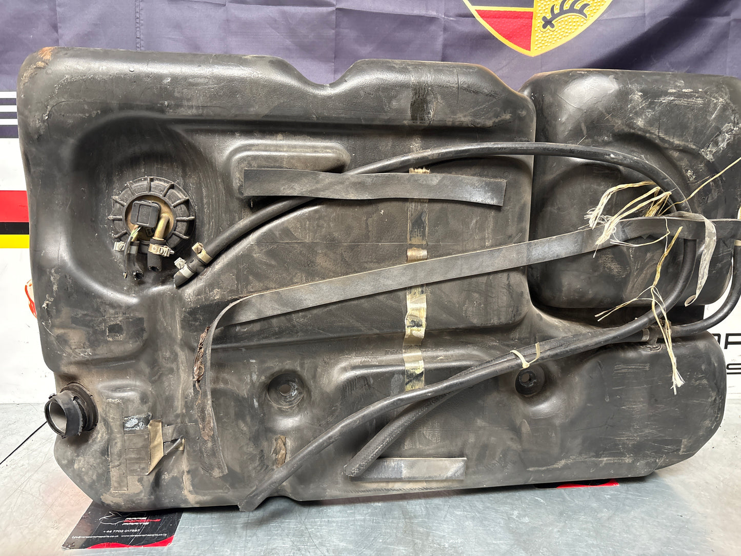 Porsche 944 86-92 plastic fuel tank 95120102101 used