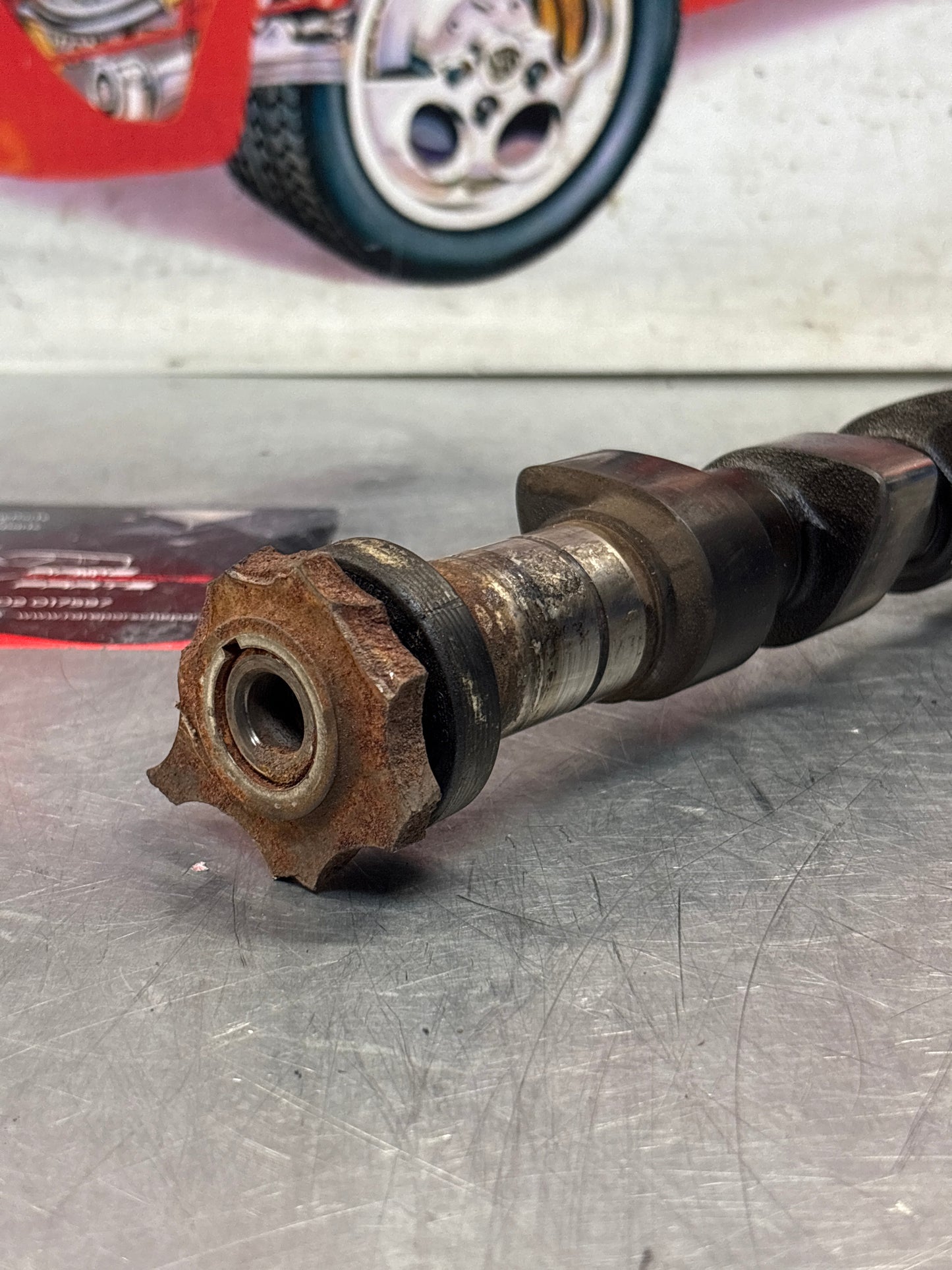 Porsche 924 / 924 Turbo chamshaft 046109021 used