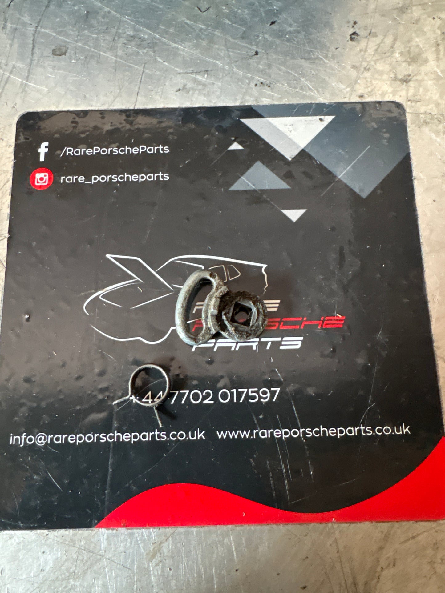 Porsche 924 door lock barrel arm connector piece 477837497 complete