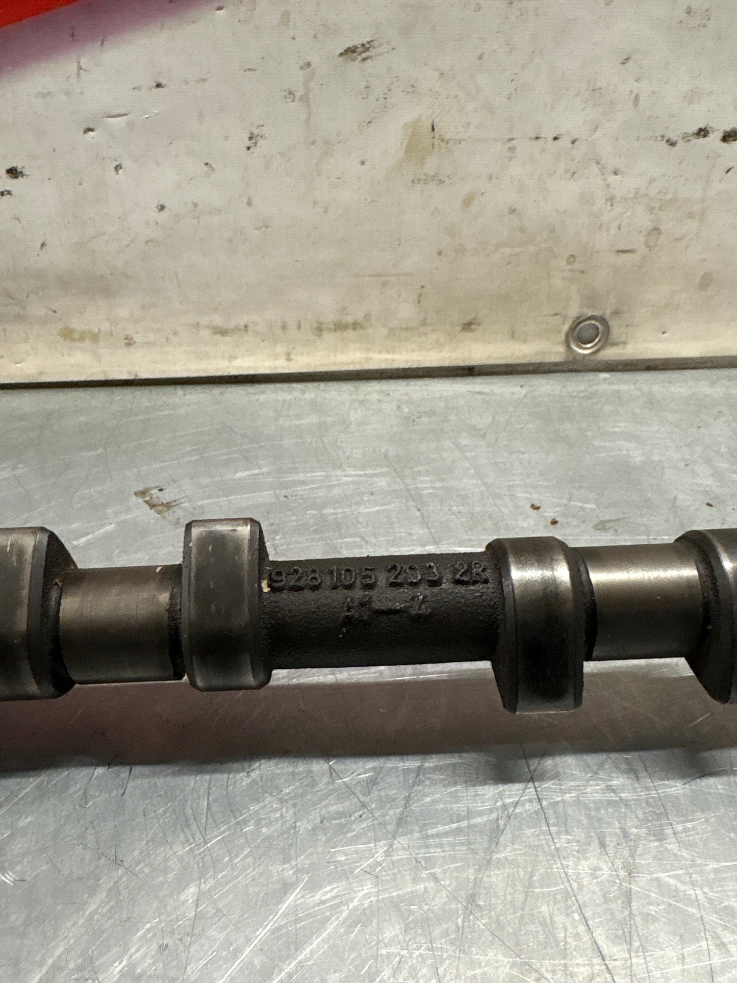 Porsche 928 S3 M28.45/46 engine Camshaft, exhaust side, cylinder 1-4, used 9281052932R / 92810529308