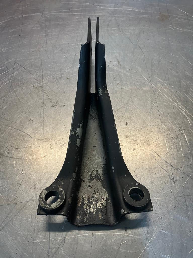 Porsche 928 protective bar towing mount, front, used 92834106402