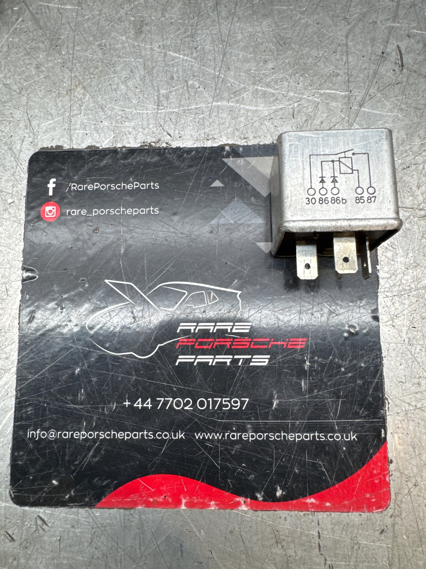 Porsche 928 relay, used 92861513700