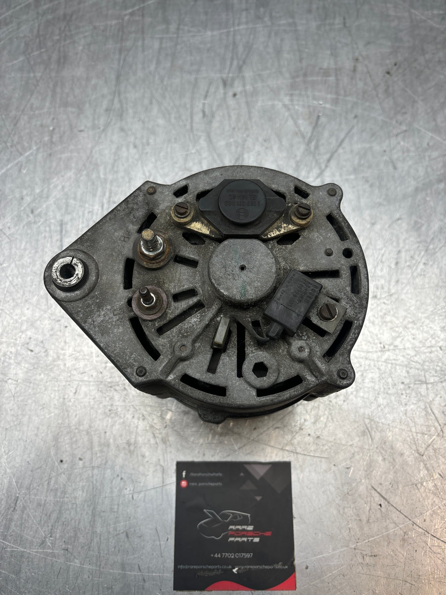 Porsche 924S / 944 2.5 models alternator. 0120469559 used
