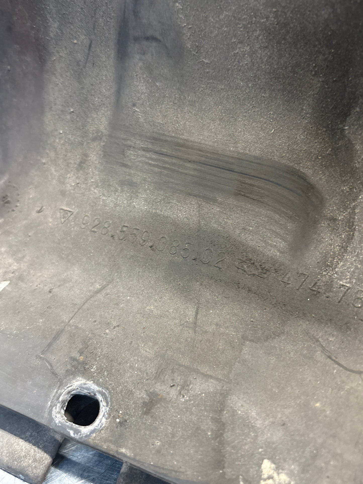 Porsche 928 S4 left sill cover, used 92855908502