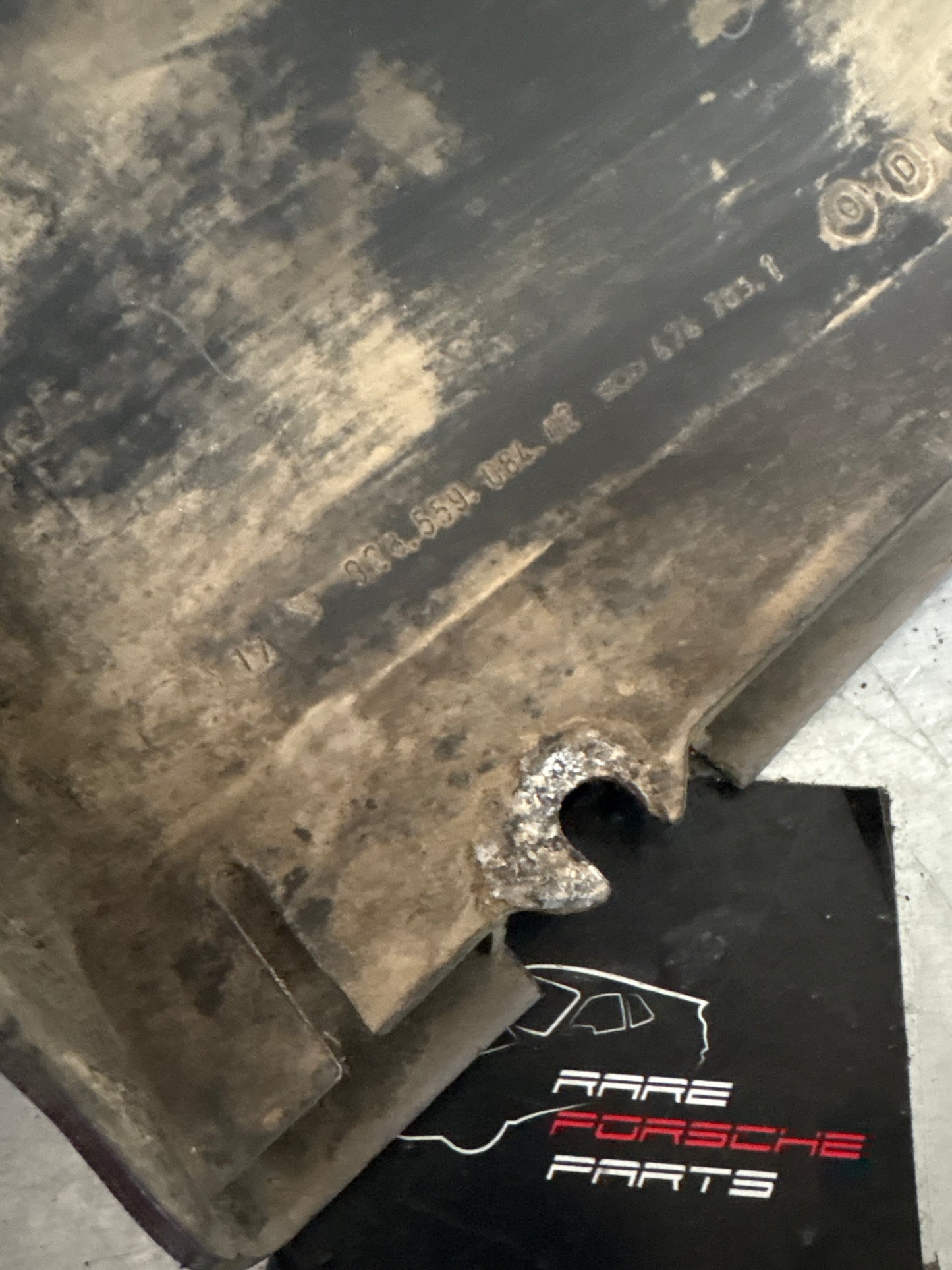 Porsche 928 right sill cover,fender, used 92855908402