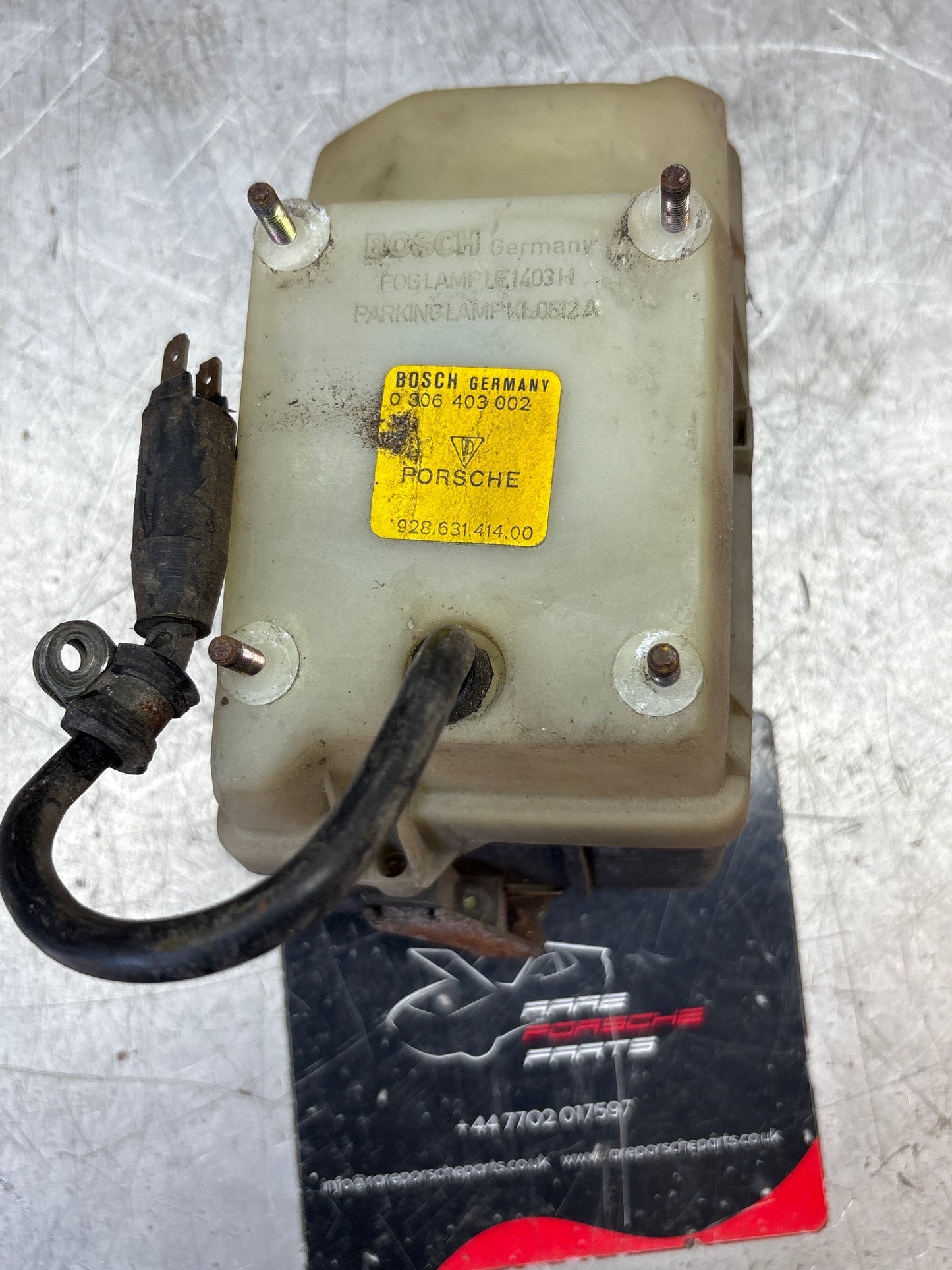 Porsche 928 Bosch headlight high beam, right 0306403002 / 92863141400