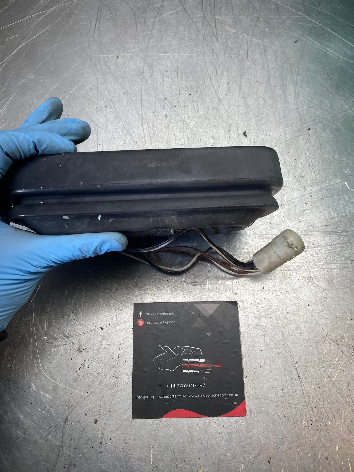 Porsche 944 85.5 onwards / S2 / turbo 928 door mirror motor left/right 94473104101 used