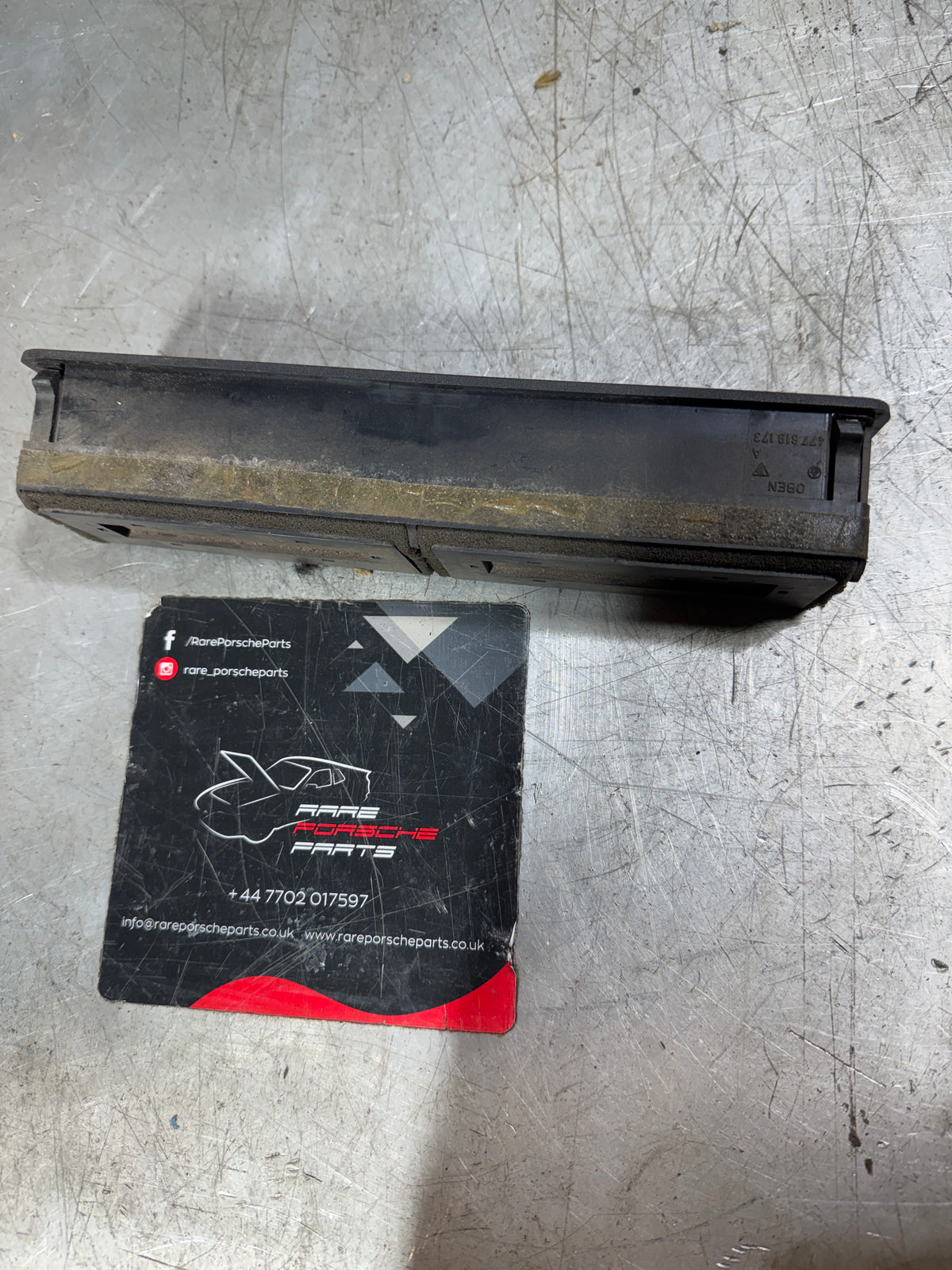 Porsche 924 944 Black Interior dash air vent. 477819173 spares or repair
