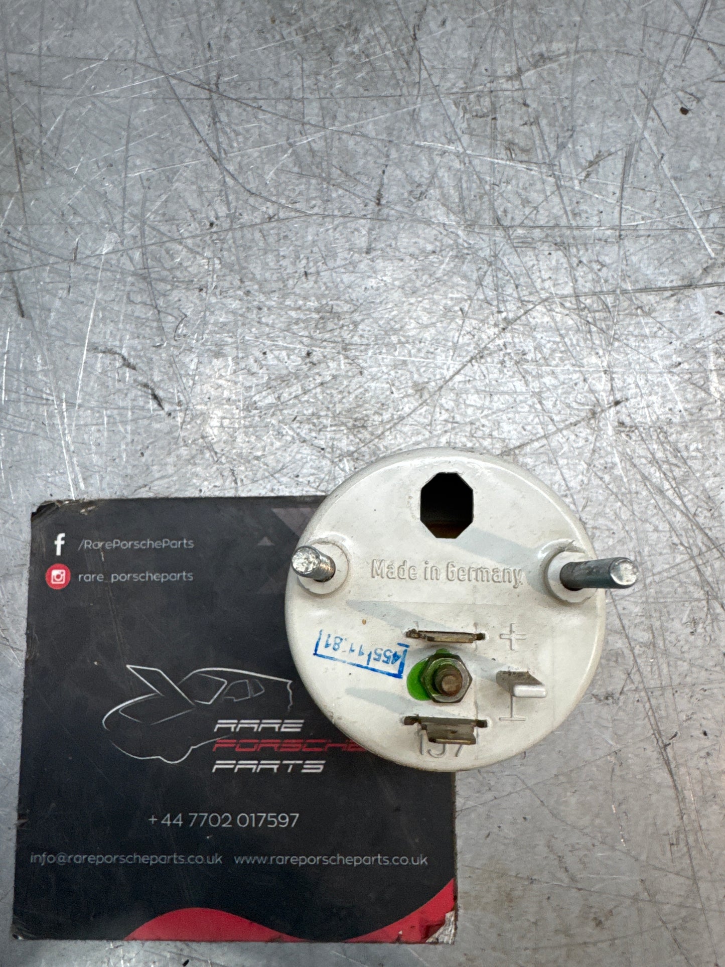 Porsche 924 Voltmeteranzeige. 477919531 D / 447 919 531 D gebraucht