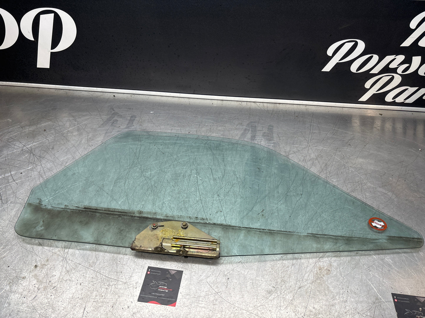 Porsche 928 left hand side green door window glass 92853710102 used