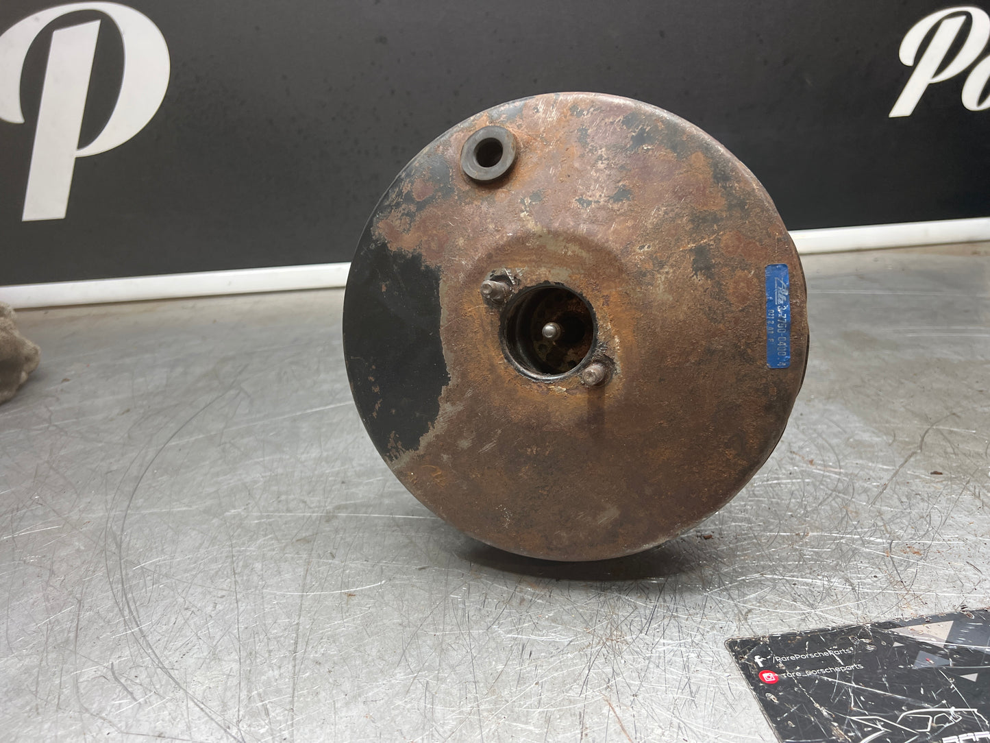Porsche 944 brake booster, used 94435502503