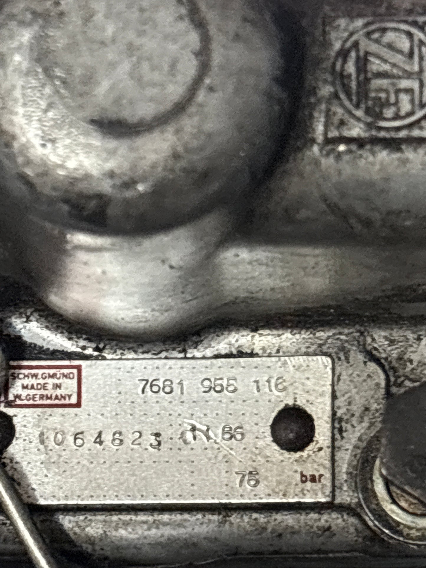 Porsche 924S / 944 power steering pump 7681955116 ZF