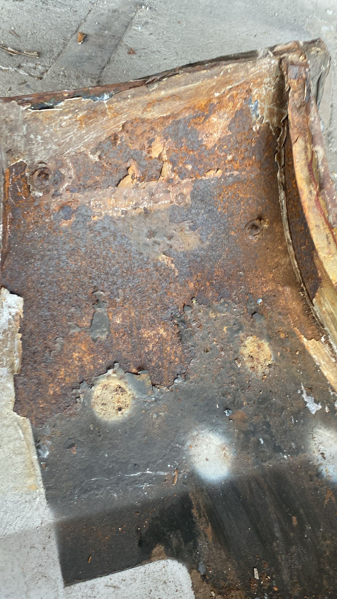 Porsche 924 Right sill / fender section, 477809602B cut