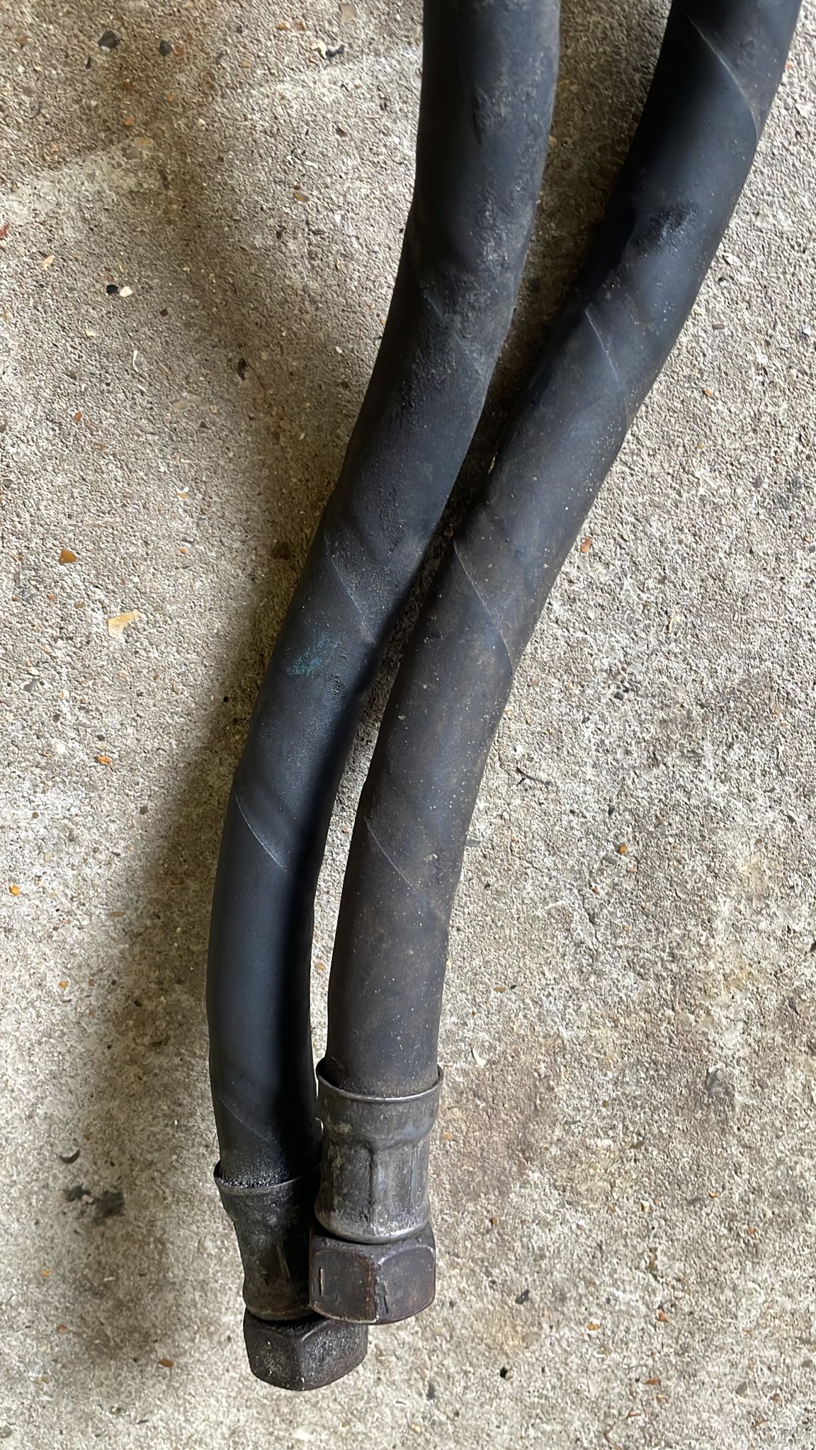 Porsche 924 Turbo Oil cooler pipes, 93110712711, 93110712911, used