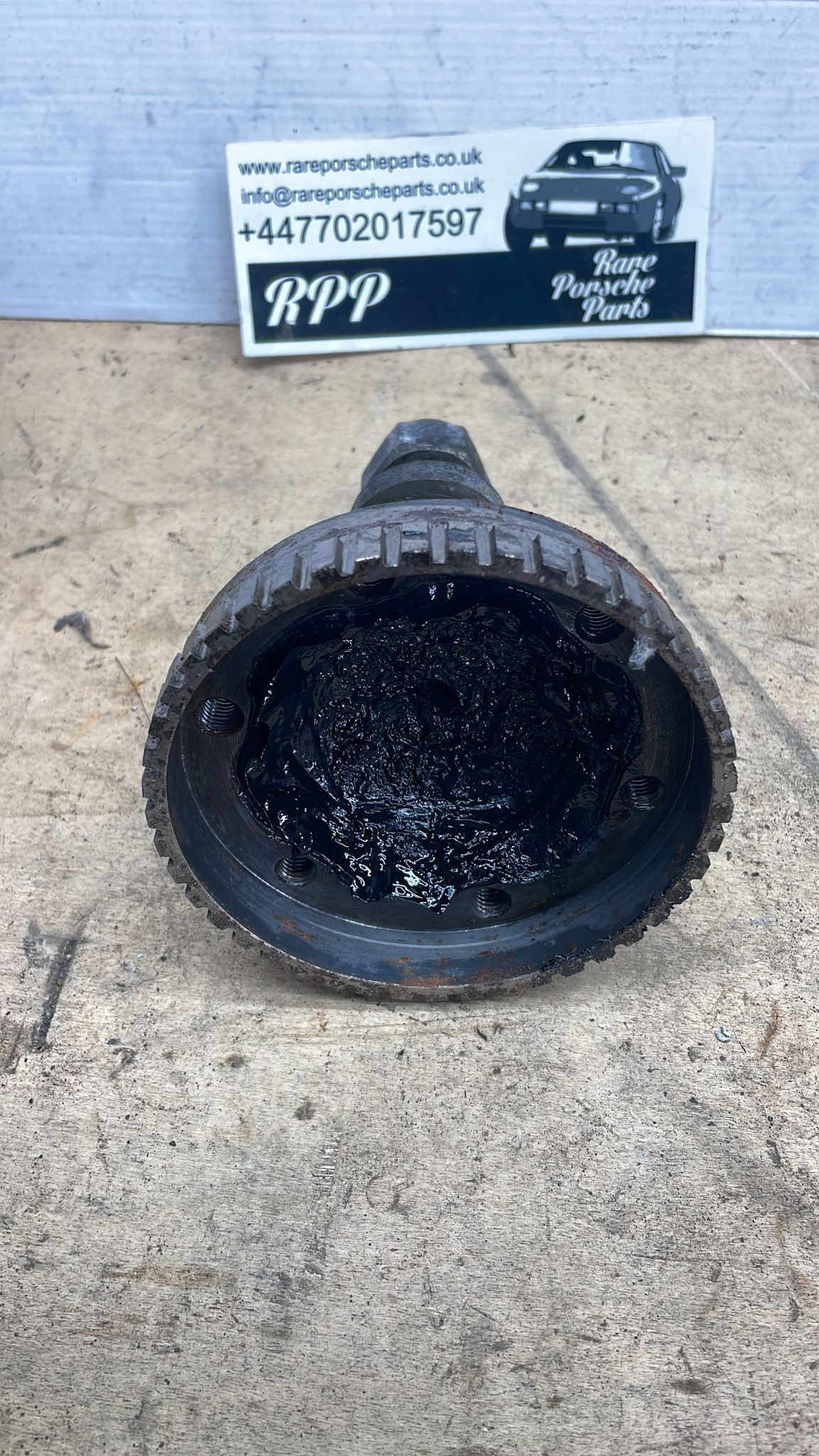 Porsche 944 S2/Turbo 968 OEM Rear Wheel Shaft 95133223535, used