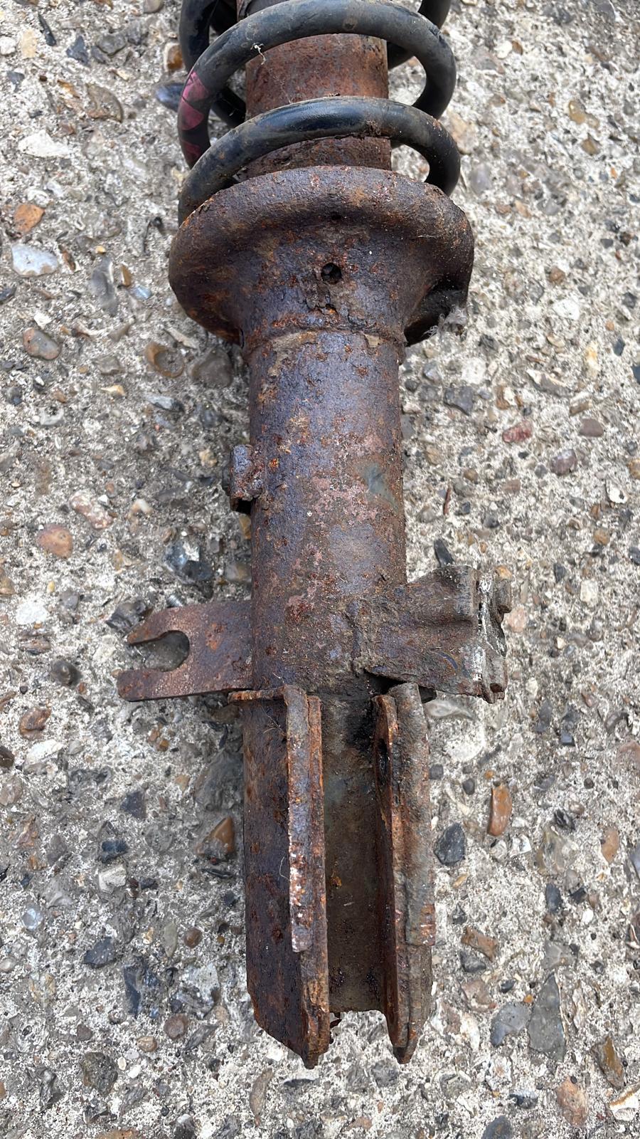 Porsche 944 S2 Right, Off Side suspension leg, 94434303219 used, spares or repair