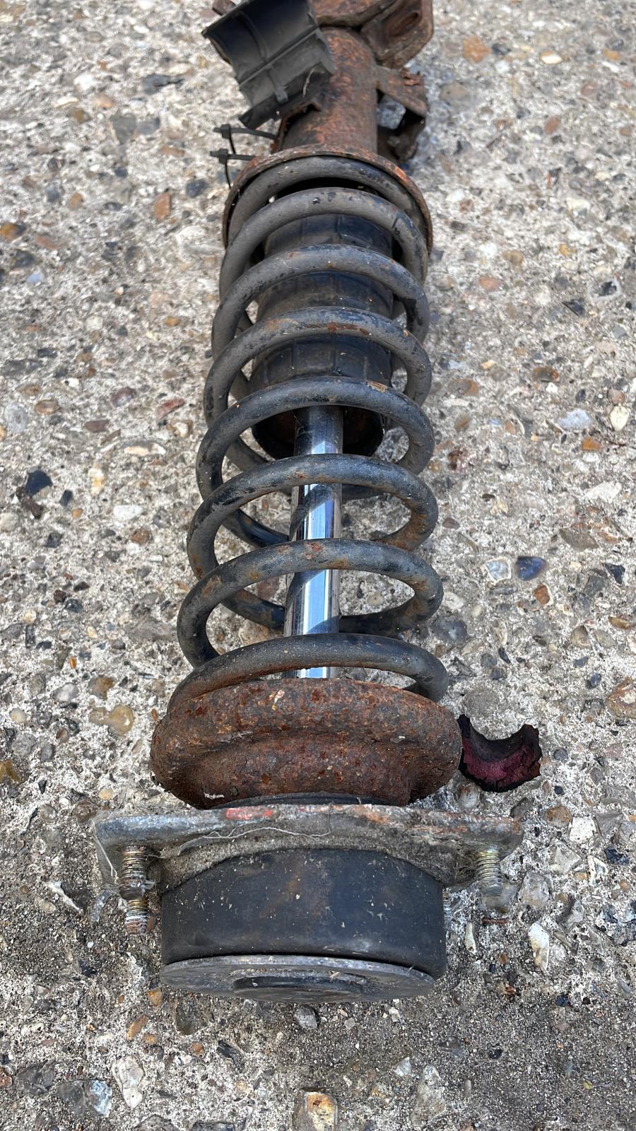 Porsche 944 S2 sinistra, lato vicino, gamba sospensione, 94434303119 usato, ricambio o riparazione