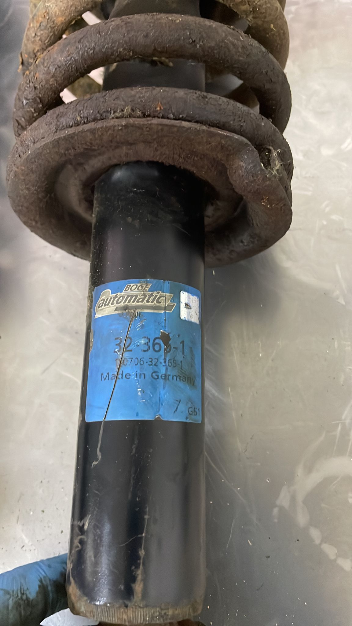 Coppia gambe sospensione anteriore Porsche 928, usate