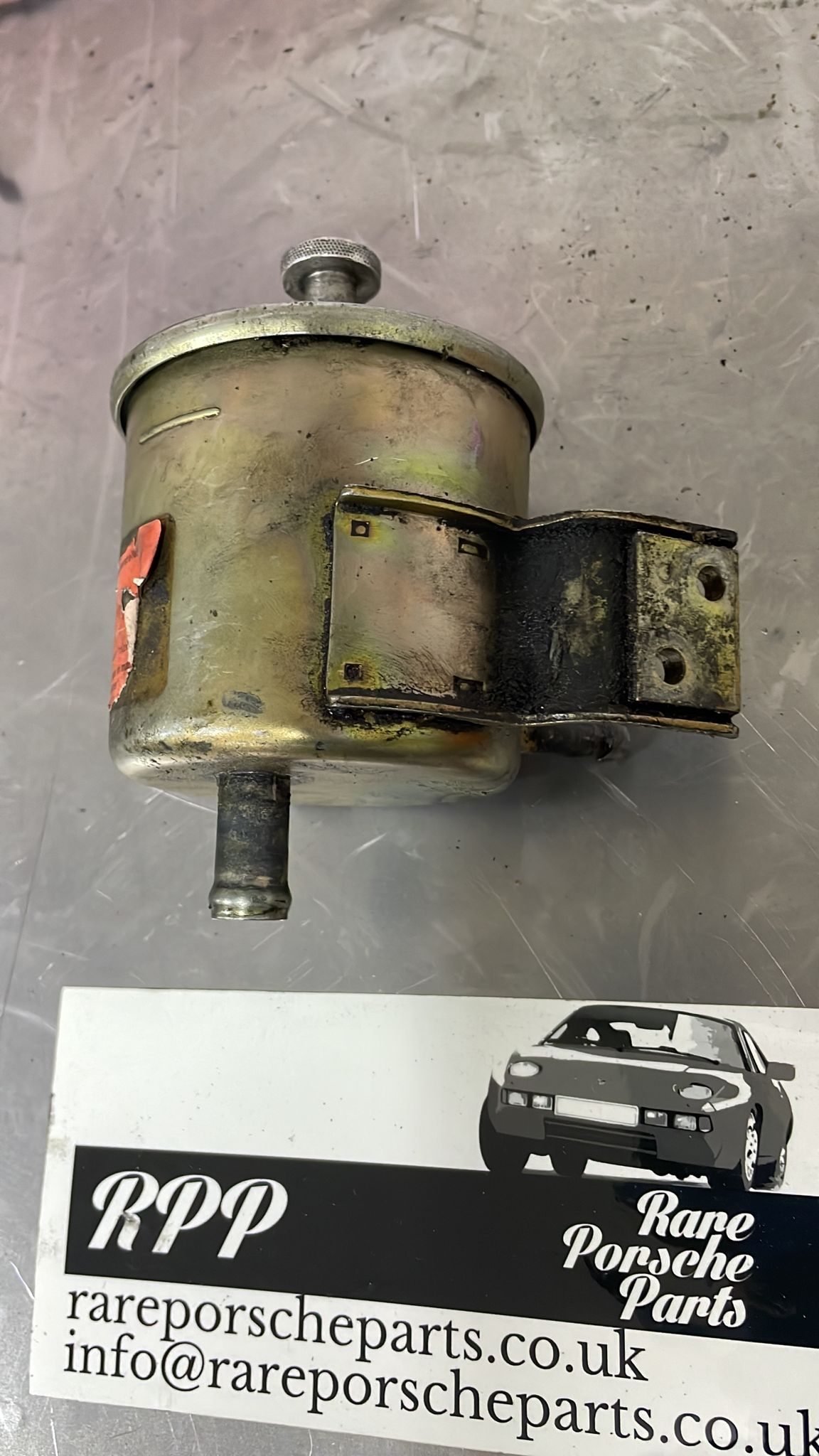 Porsche 928 78-82 power steering fluid reservoir tank OEM 92834701501, used