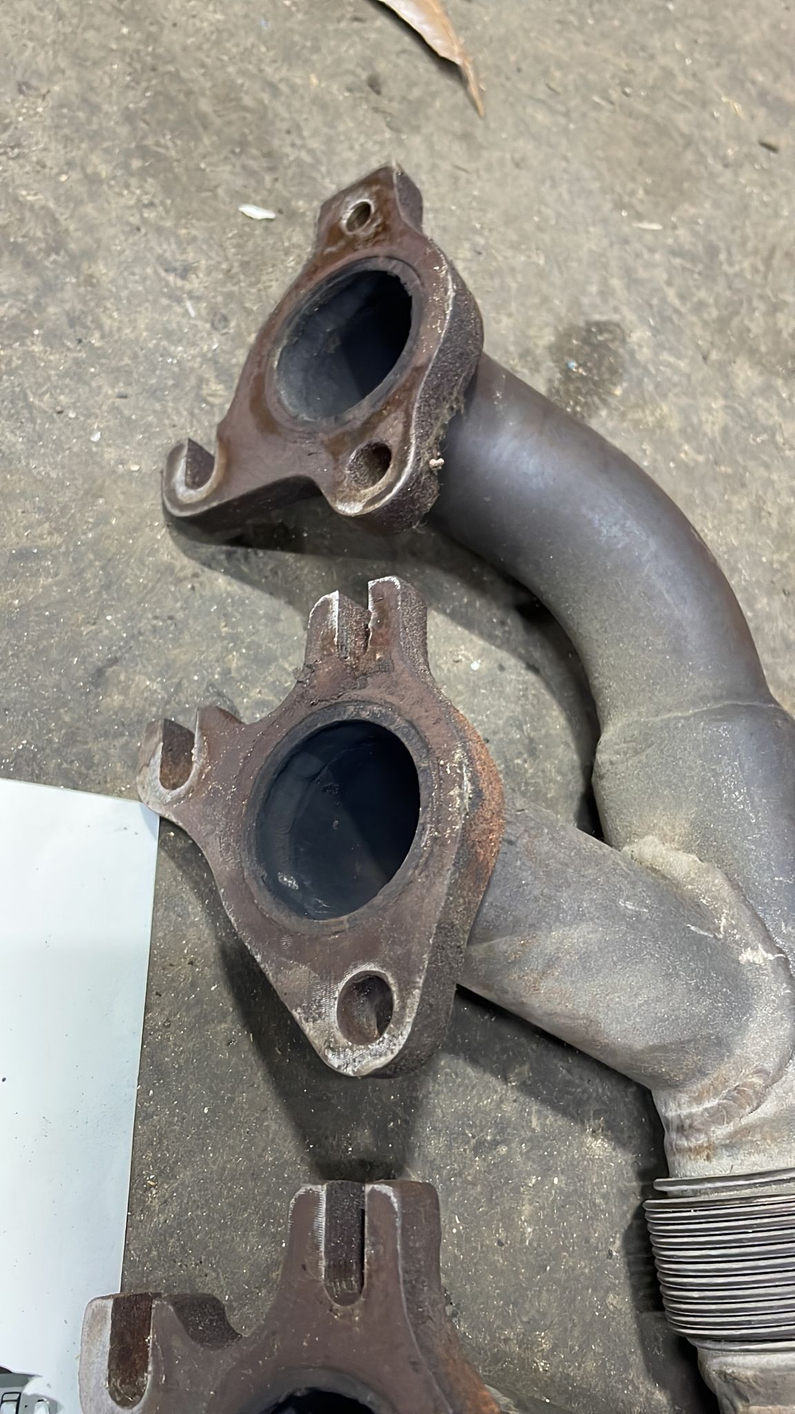 Porsche 928 S4 exhaust manifold, left 92811114507, used