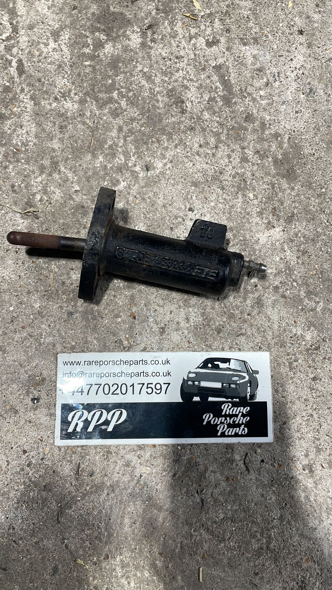 Porshe 924S 944 clutch slave cylinder, used