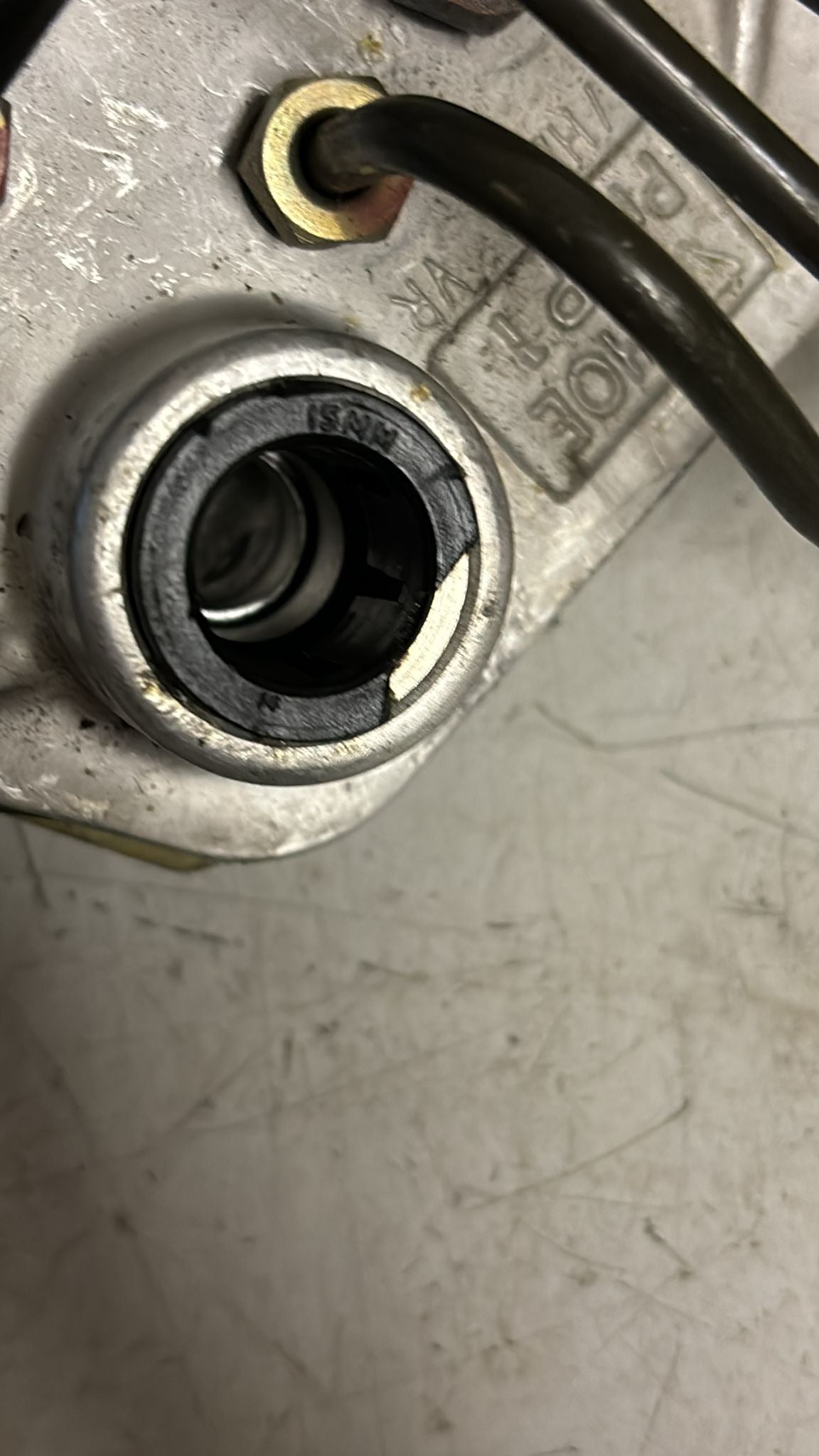 Porsche 911 996, Boxster 986 brake pipe connecting piece 99635565002, used