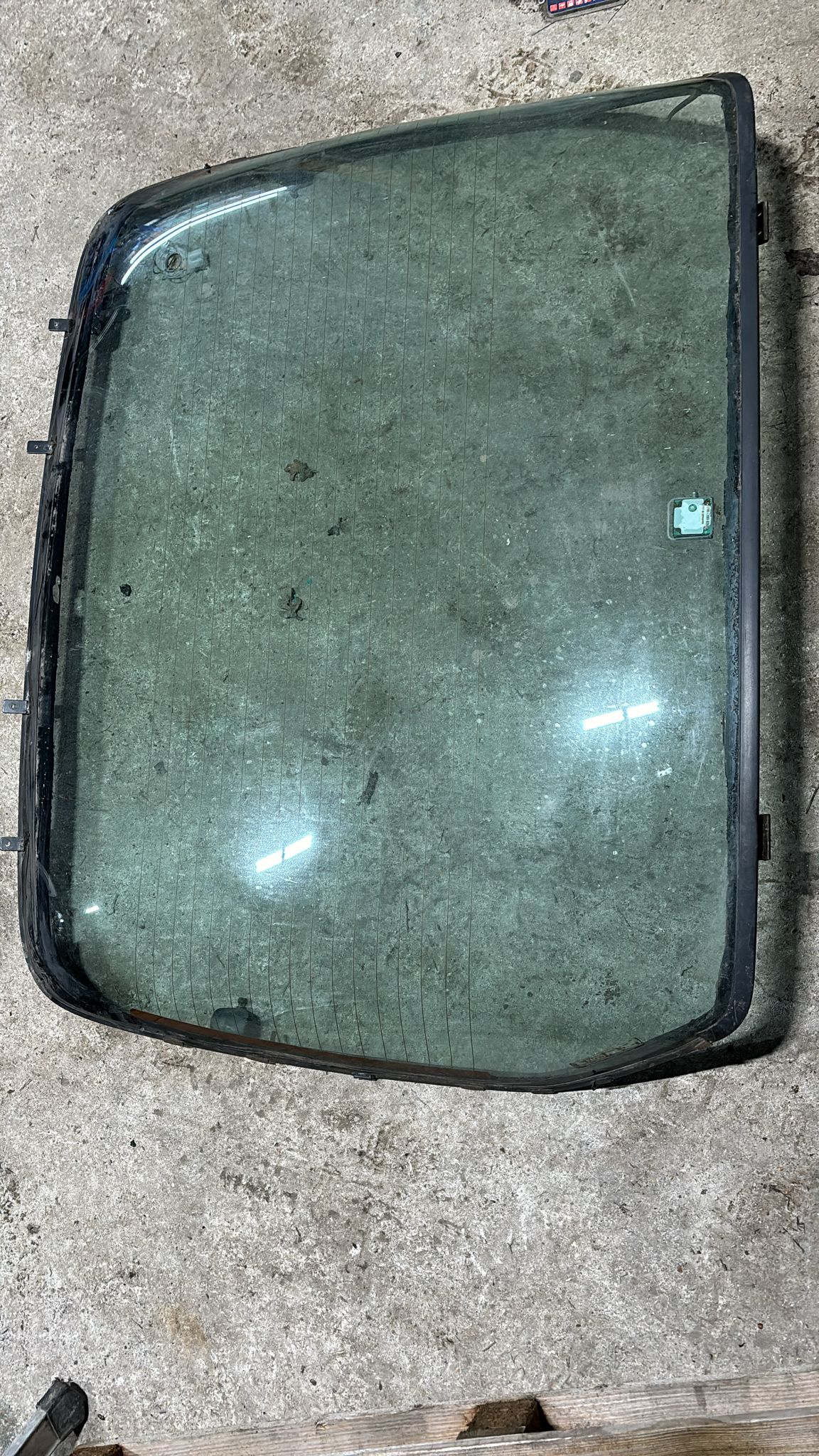 Porsche 944 Turbo S2 rear hatch glass for bridge spoiler, used