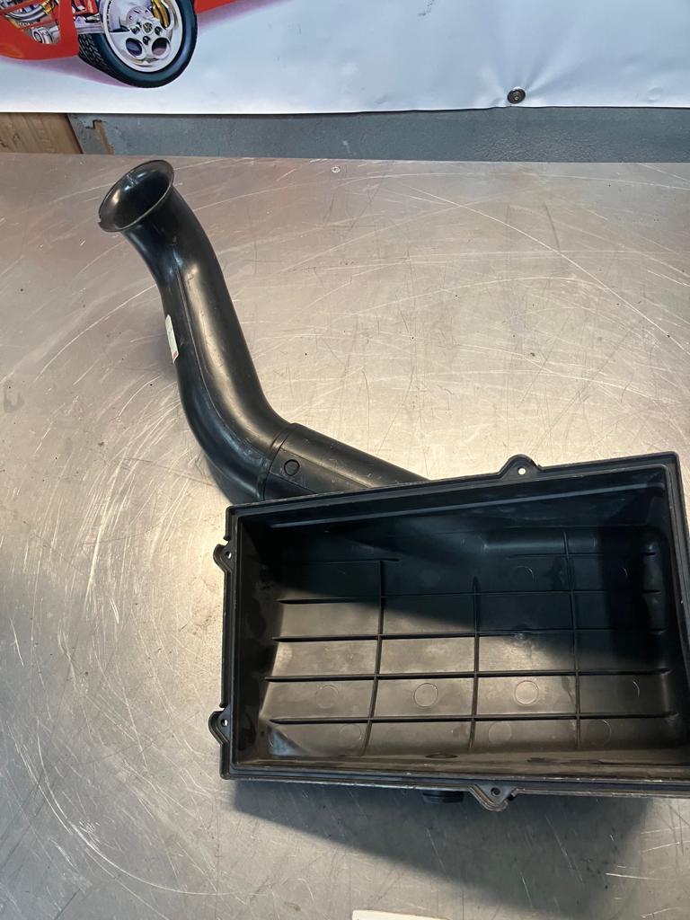 Porsche 924S 944 air cleaner box, used 94411001207