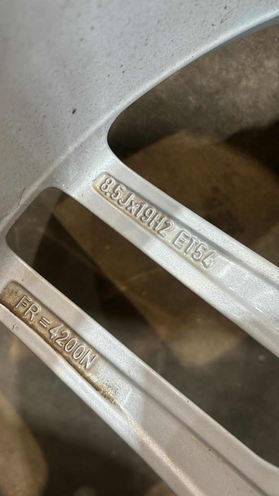 Porsche 911 991 Carrera Wheel set 19” 99136214602 / 99136214102 used