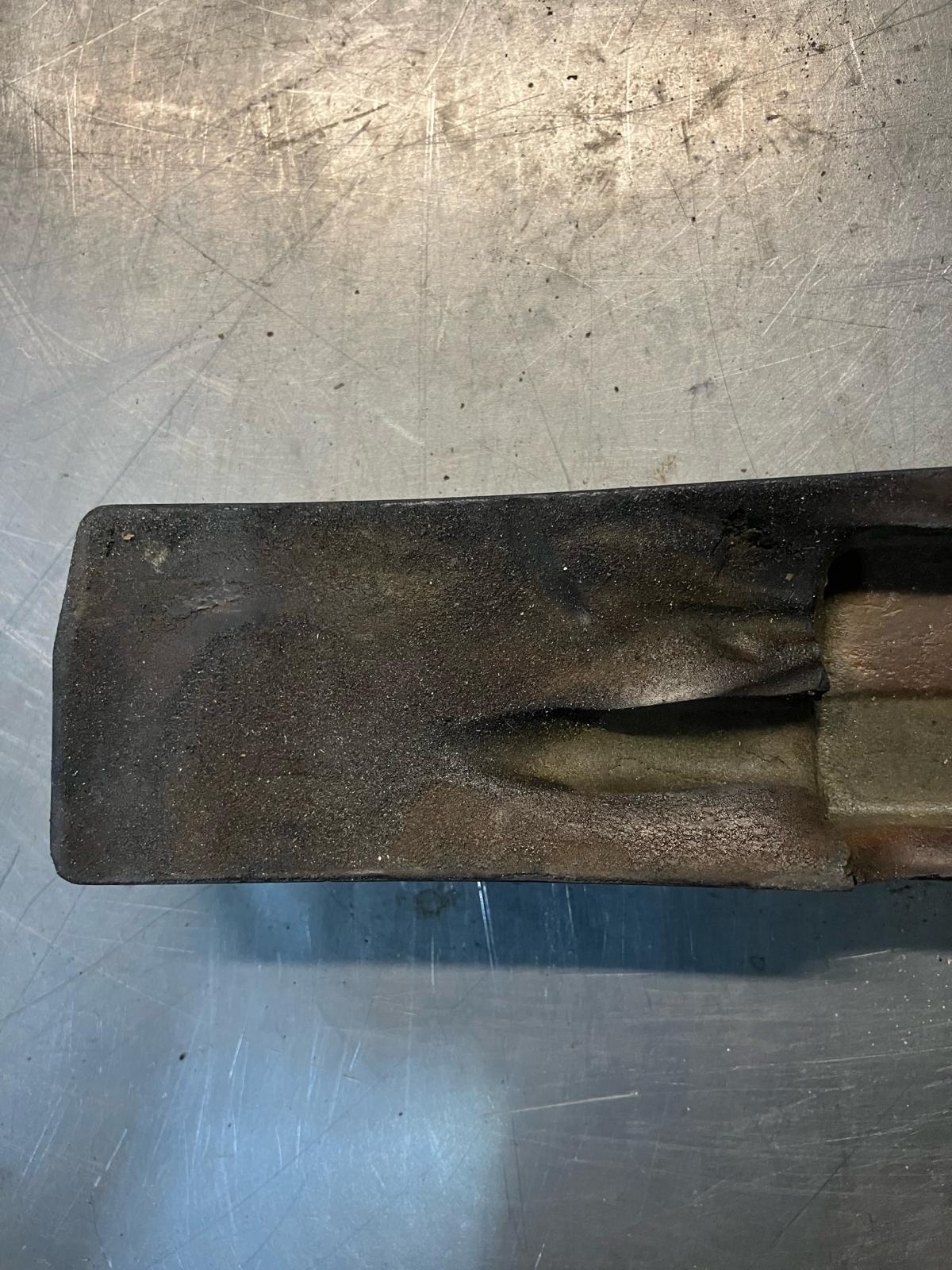 Porsche 928 fuel injection rail cover, used 92811001700