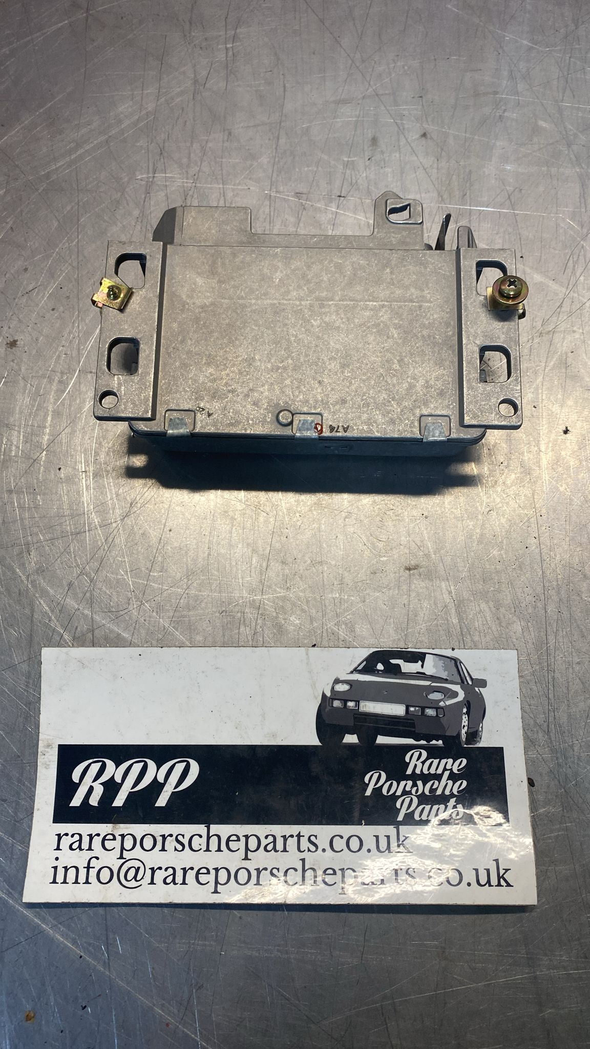 Porsche 928 S4 Tyre Pressure Monitor ECU 92861815000