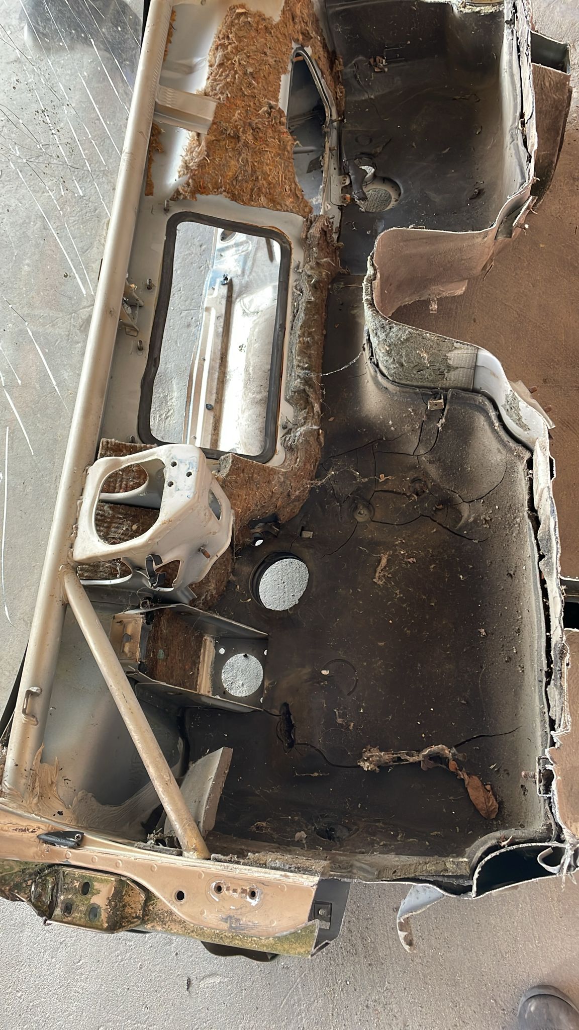 Porsche 928S firewall cut section